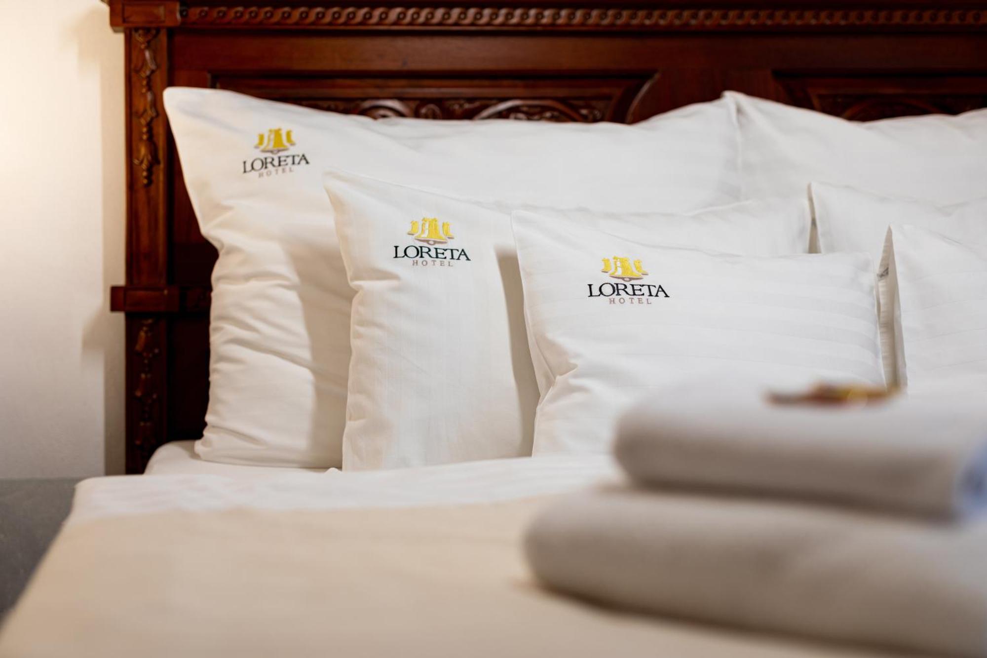 פראג Loreta Hotel מראה חיצוני תמונה