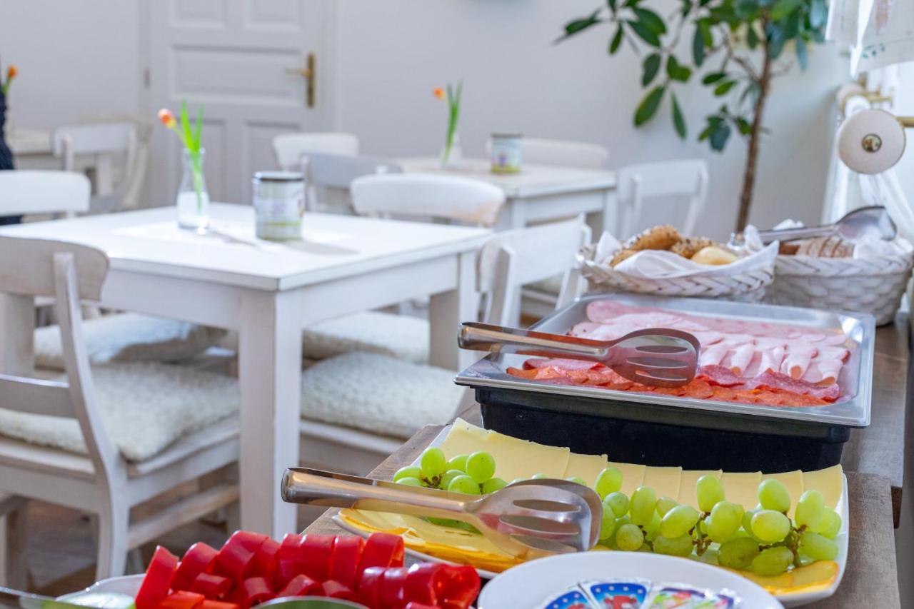 פראג Loreta Hotel מראה חיצוני תמונה